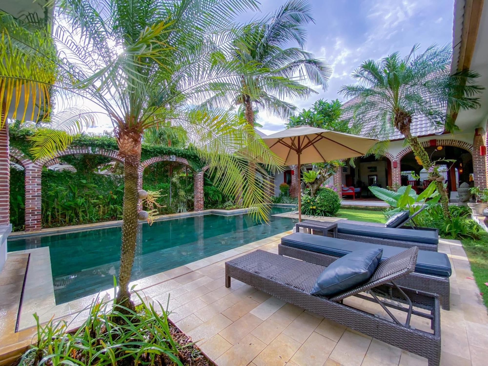 Bali Dyana Villas Seminyak  Exterior photo