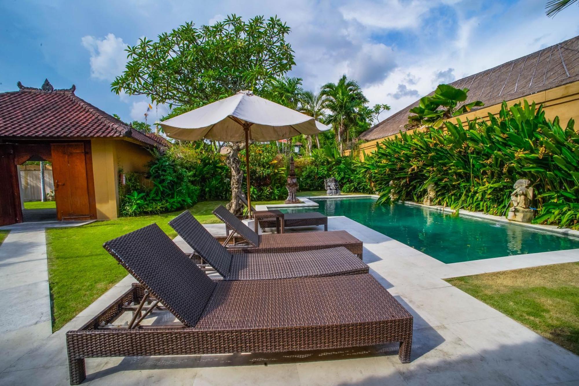 Bali Dyana Villas Seminyak  Exterior photo
